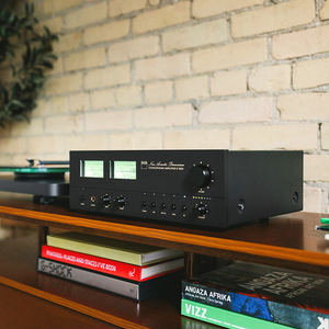 NAD C3030 INTEGRATED AMPLIFIER
