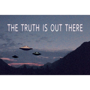 TRUTH IS OUT THERE ALIENS MAXI POSTER 104