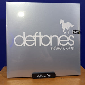 NOW PLAYING LP STAND - DEFTONES WHITE PONY
