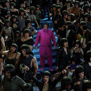 OLIVER TREE | ALONE IN A CROWD
