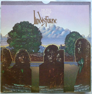 LINDISFARNE | NICELY OUT OF TUNE - US DIE CUT COVER CUT CORNER - HOLE PUNCH - STAMP ON LABEL