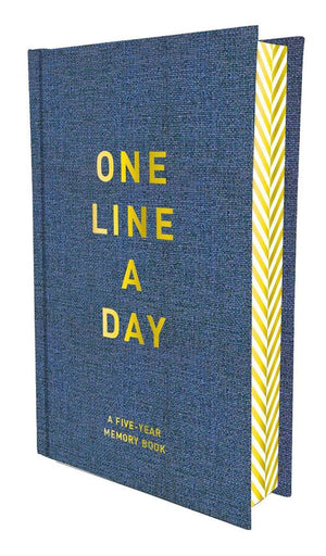CHENG YEO | ONE LINE A DAY A FIVE YEAR MEMORY JOURNAL DENIM AND HERRINGBONE EDGING