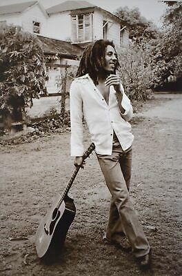 BOB MARLEY STANDING GUITAR POSTER SEPIA 210