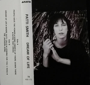 PATTI SMITH | DREAM OF LIFE