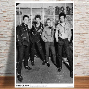 CLASH LONDON 1977 POSTER GROUP STANDING 546