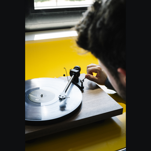 Pro-Ject Debut EVO 2 Turntable with Pick It MM Cartridge