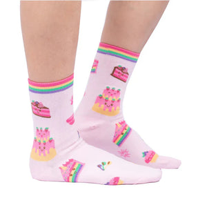 LIFE IS BETTER WITH CAKE WOMEN CREW SOCKS US women's shoe size 5-10 and men's shoe size 3.5-8.5.