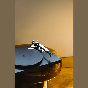 Pro-Ject Debut EVO 2 Turntable with Pick It MM Cartridge
