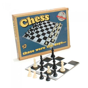 CHESS RETRO GAME