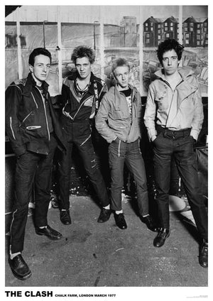 CLASH LONDON 1977 POSTER GROUP STANDING 546