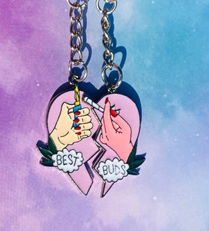 BEST BUDS HEART WEED KEYRINGS PIN SET OF TWO